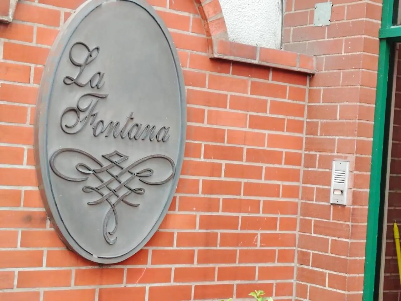 Fontana Suite De Luxe 基多 公寓